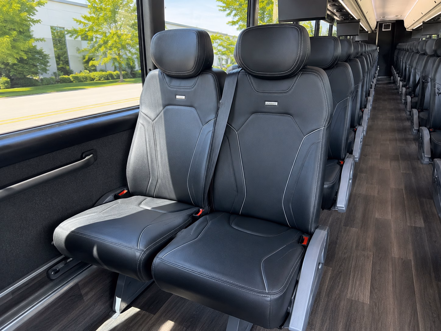 charter buses to east tennessee s countryside and smoky mountain wedding venues