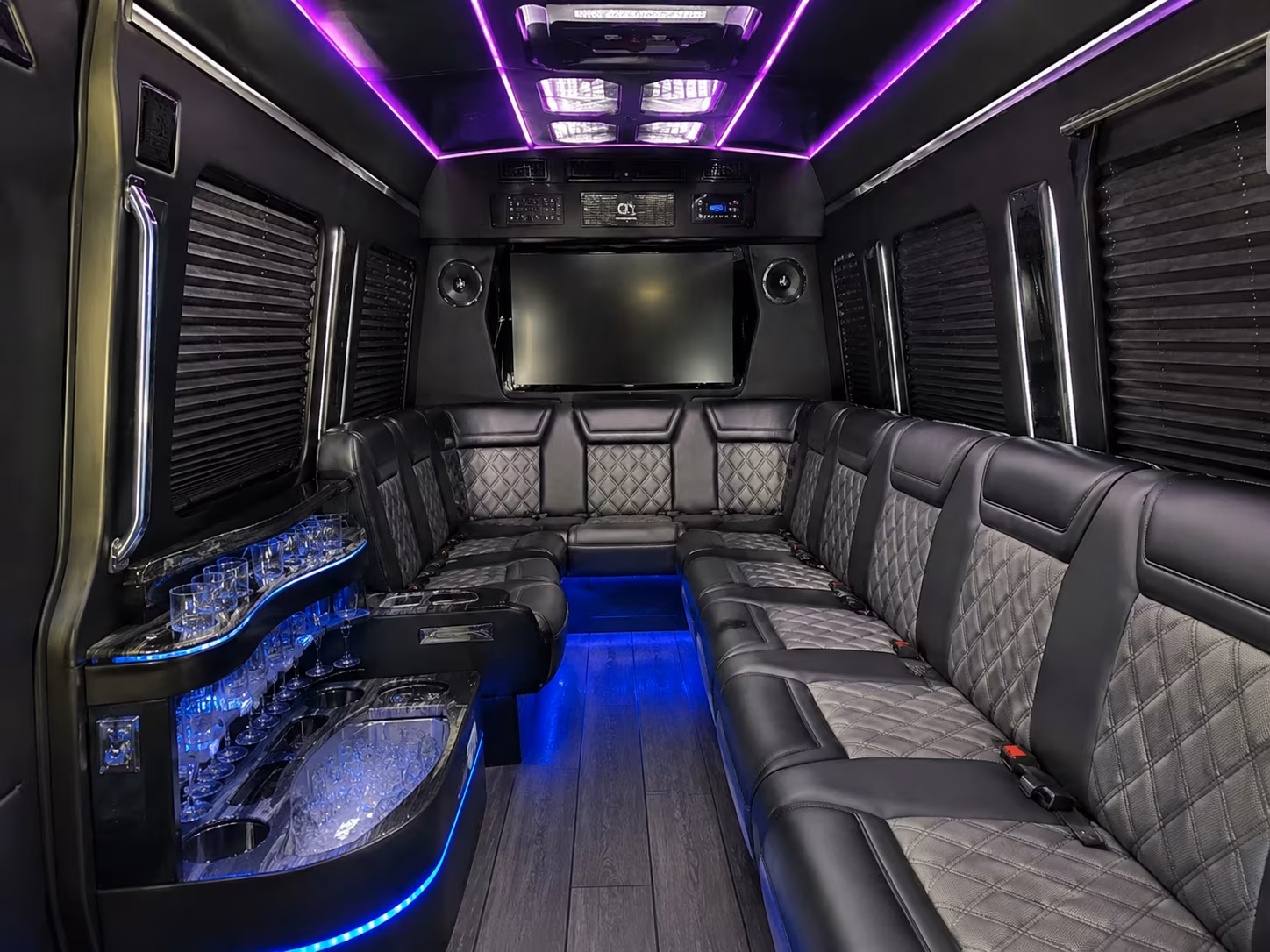 choose the right bus size for every knoxville corporate event