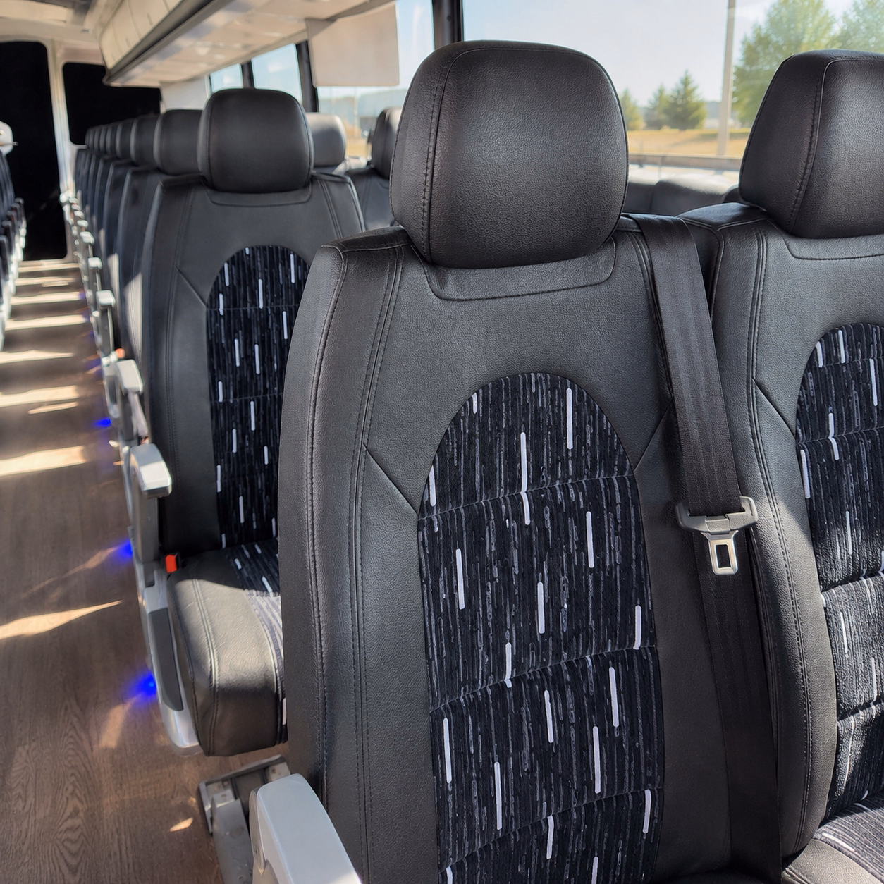 day trip and long distance charter buses to dollywood the smokies and beyond