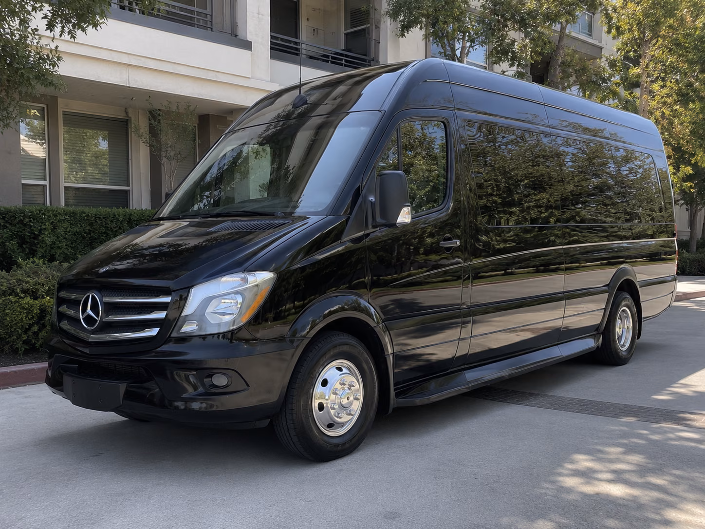 knoxville airport transportation onboard seating