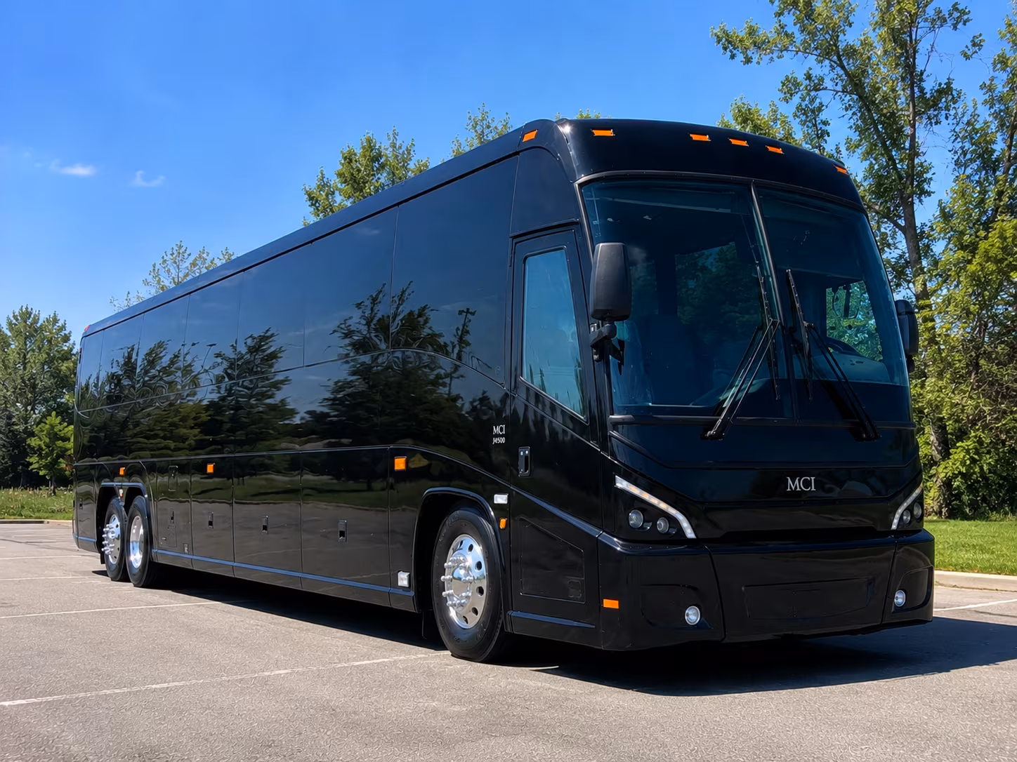 knoxville charter bus services exterior