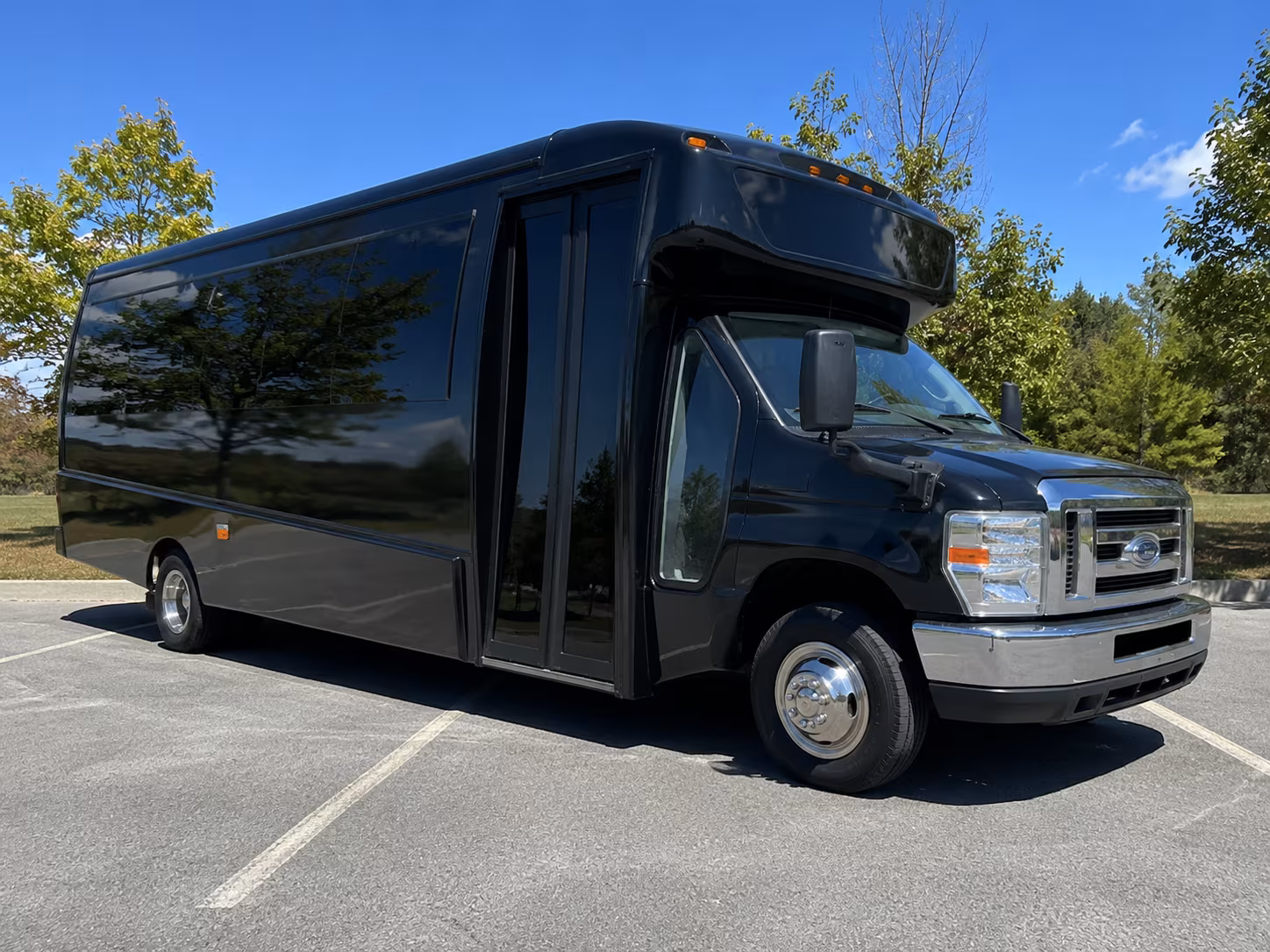 knoxville concert transportation onboard seating