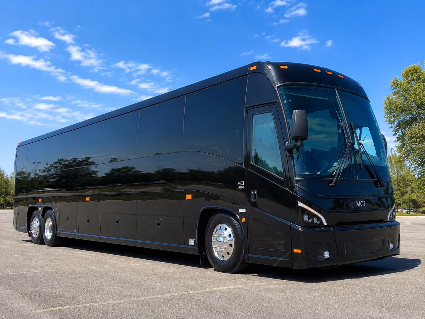 knoxville hotel to venue shuttle service for your wedding guests