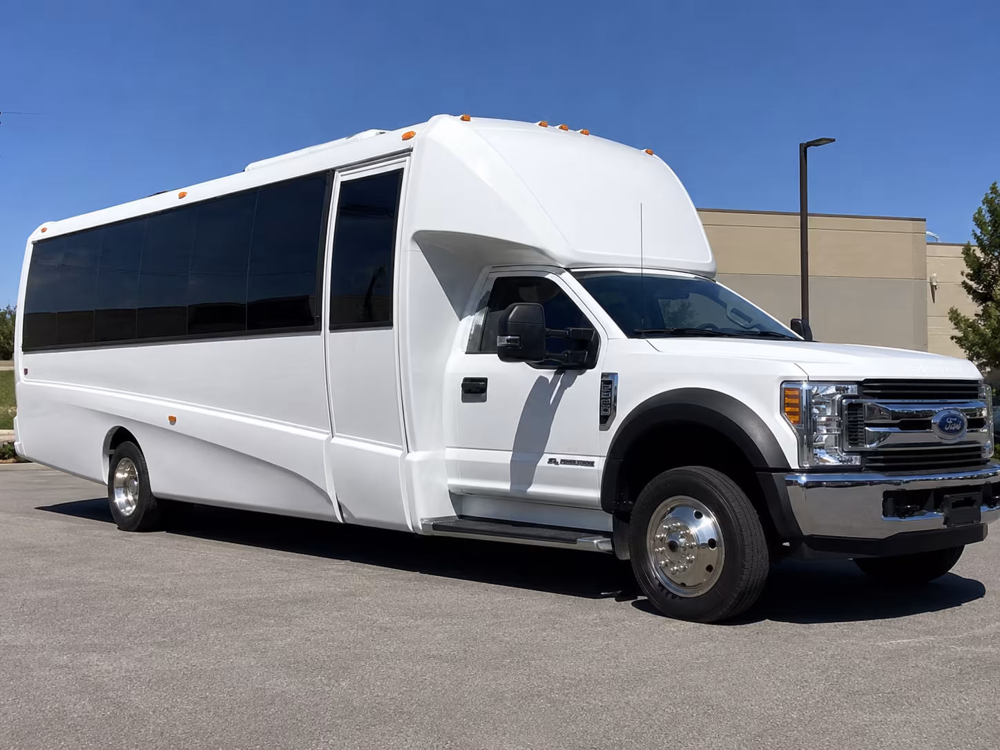 knoxville long distance transportation onboard seating