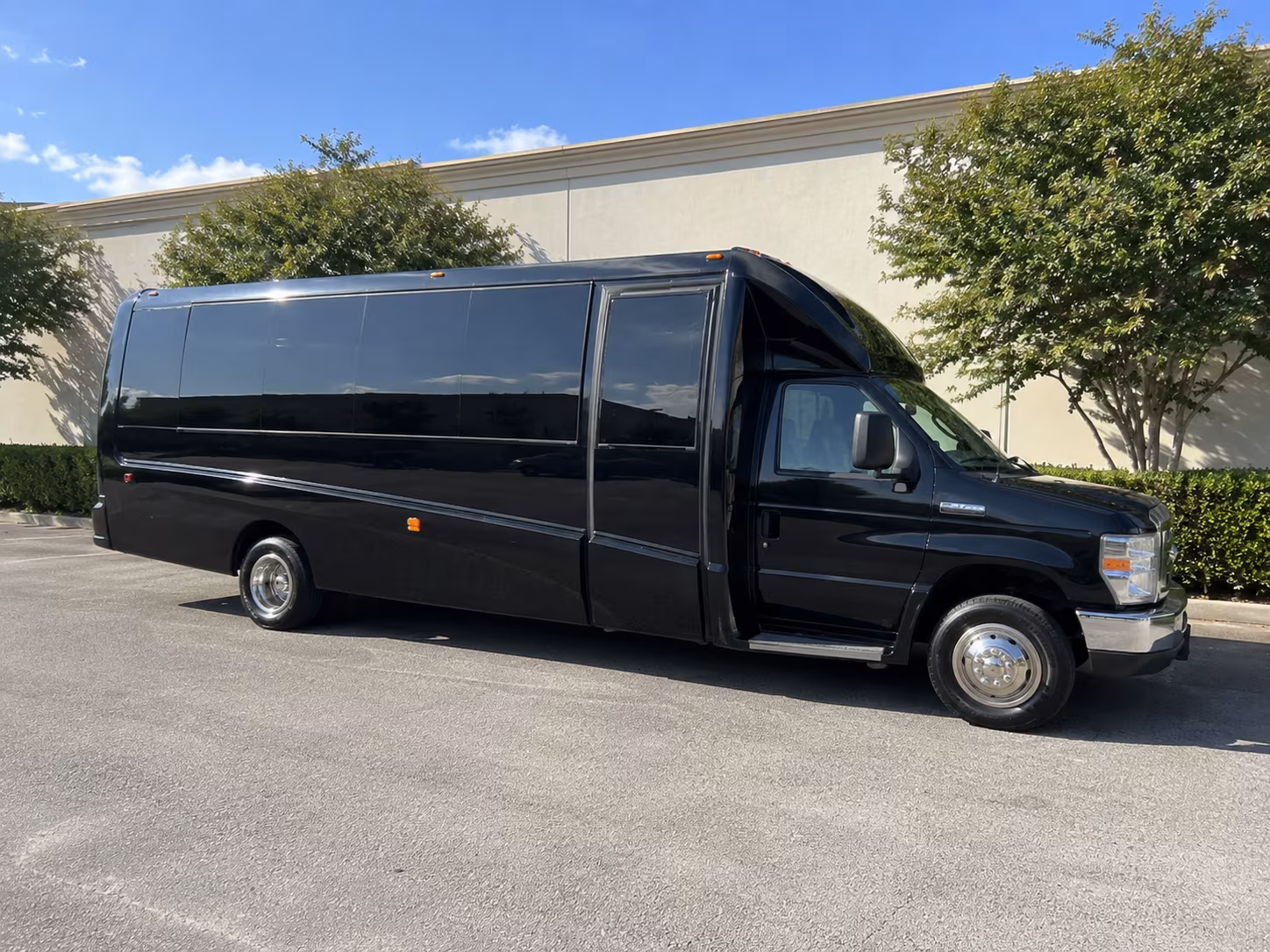 knoxville party bus rental 2