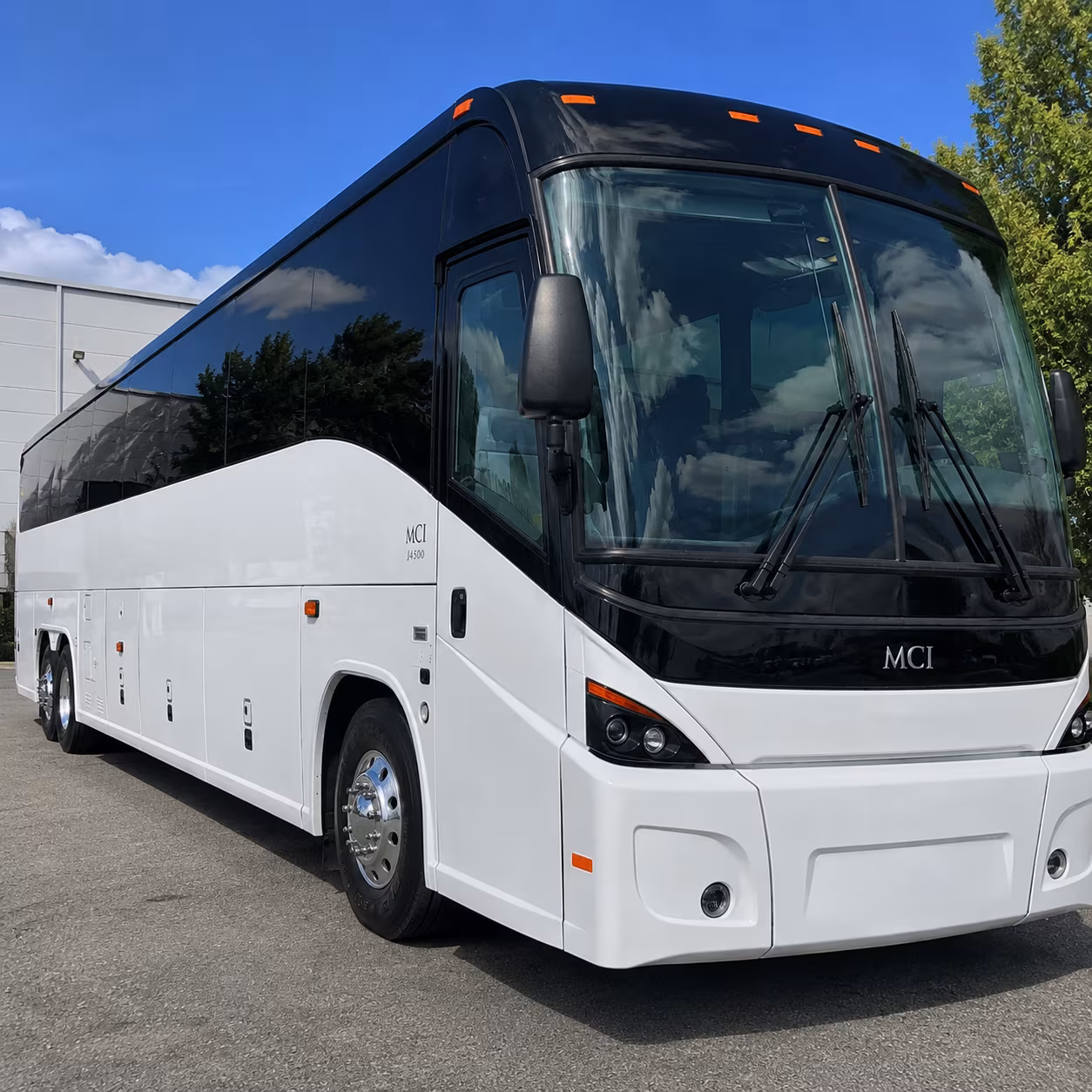 mcghee tyson airport tys shuttle bus rentals for corporate and convention groups