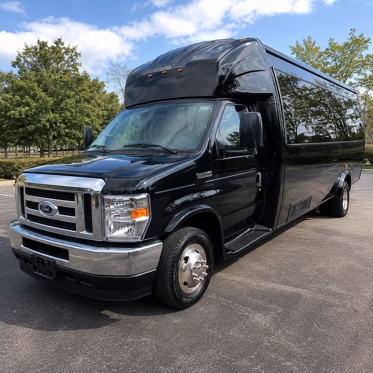 party buses to downtown knoxville prom venues on henley street and gay street
